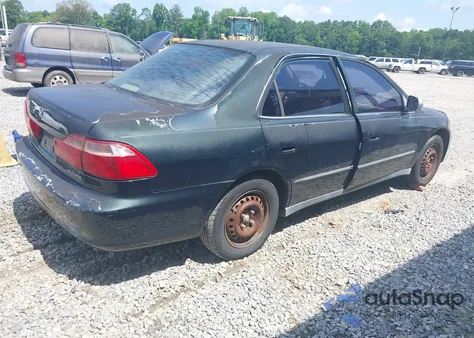 1998 Honda Accord Lx из США, поврежденный, VIN 1HGCG5644WA166624